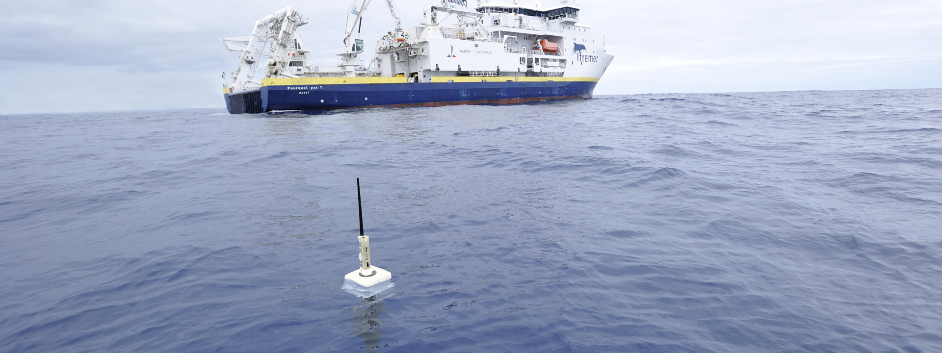 Arvor float at sea (2009 - Pourquoi Pas ? Vessel)